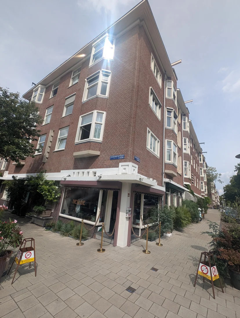 De Kade on the corner of Stadionkade and Agamemnonstraat, August 2025.