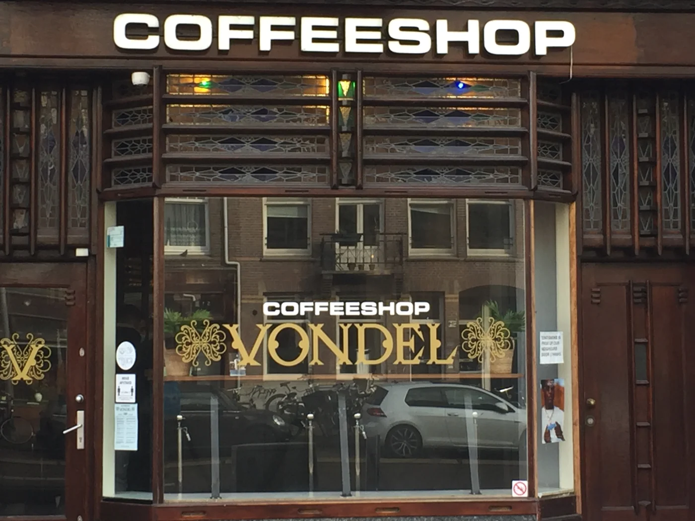 Coffeeshop Vondel at Overtoom 451, archival photograph.