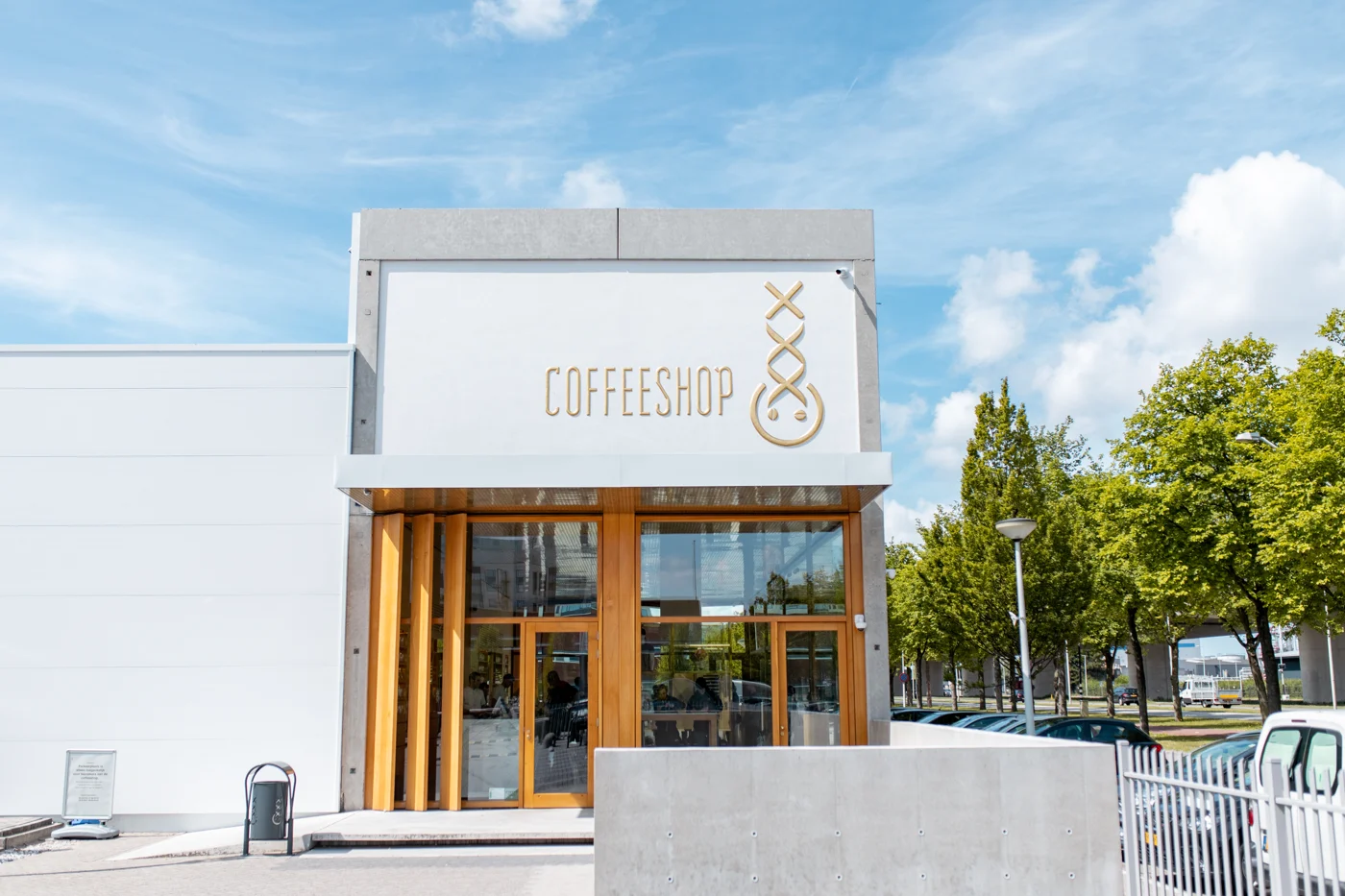 Coffeeshop Sloterdijk frontage, photographed in 2019.